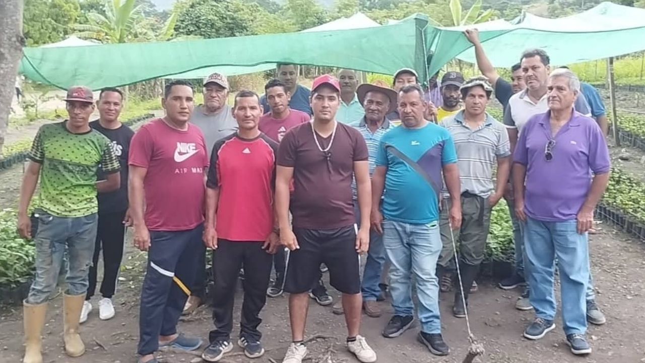 Cuatro sectores en Acosta se pronunciaron a favor de la reelección de «Chuo» Velásquez