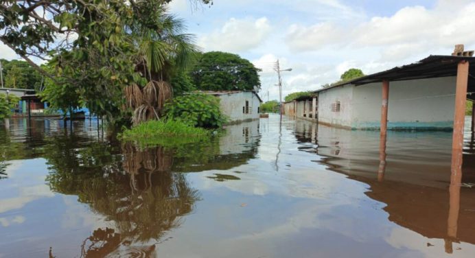 Río Orinoco alcanzó el nivel de alerta roja en Caicara