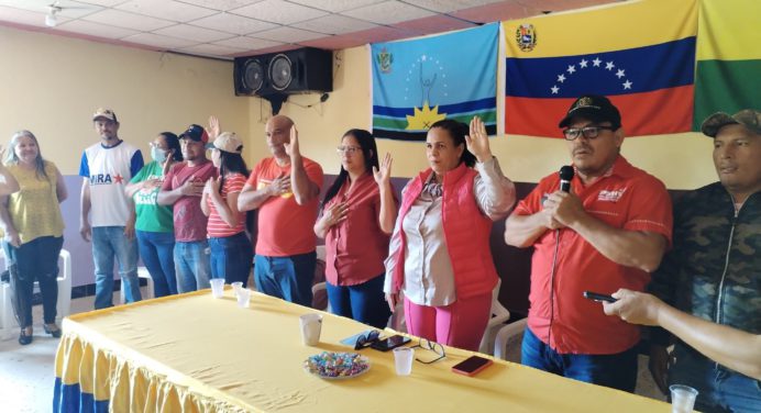 Juramentan comando de campaña Ven25+ en el municipio Uracoa