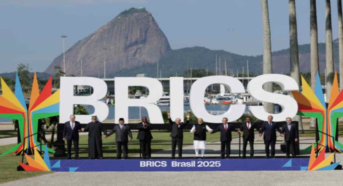 Lula critica aumento del gasto en defensa de la OTAN en cumbre BRICS