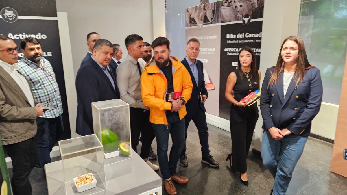 Ernesto Luna: Plan de desarrollo económico de Ana Fuentes abarca el Oriente del país 2 ernesto y ana1