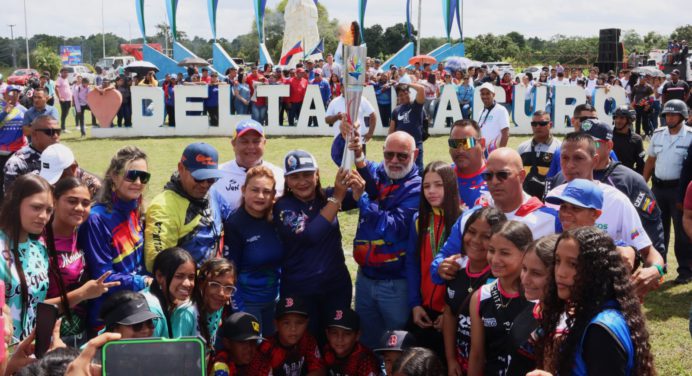 Monagas entregó a Delta Amacuro el Fuego Patrio de Juegos Nacionales Estudiantiles 2025
