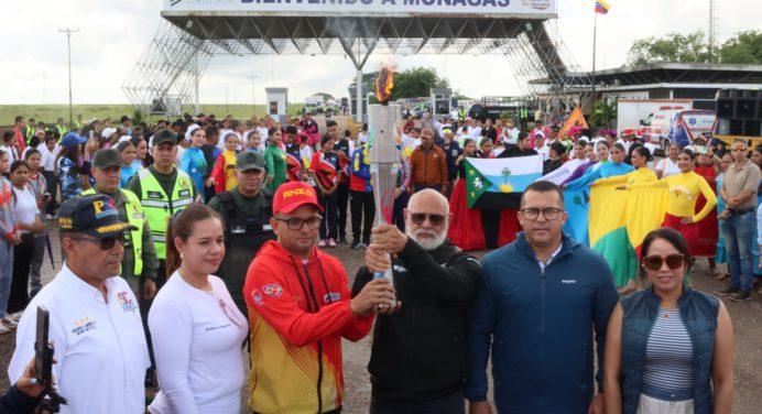 Monagas recibió el Fuego Patrio de los XIX Juegos Nacionales Estudiantiles 2025