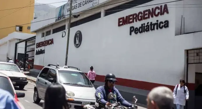 Pistolero mató a 2 personas en la emergencia del hospital Vargas