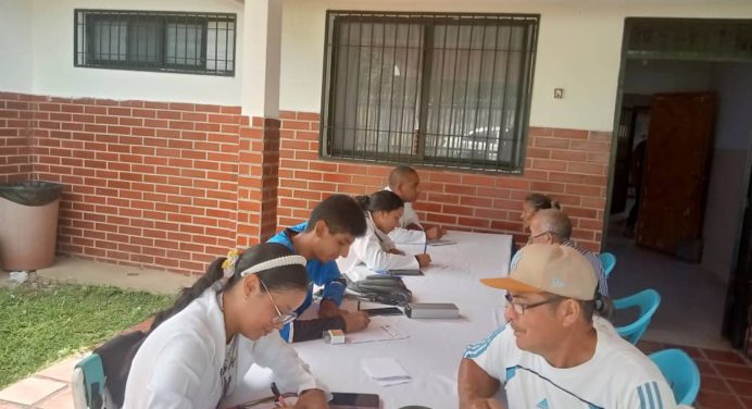 MPPS y Gobernación despliegan atención médica en el Consultorio Popular de Cachipo