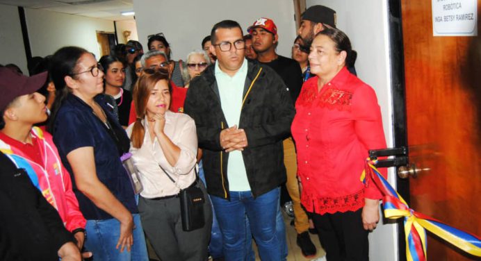 Inaugurada sala de robótica en la Universidad Ludovico Silva de Punta de Mata