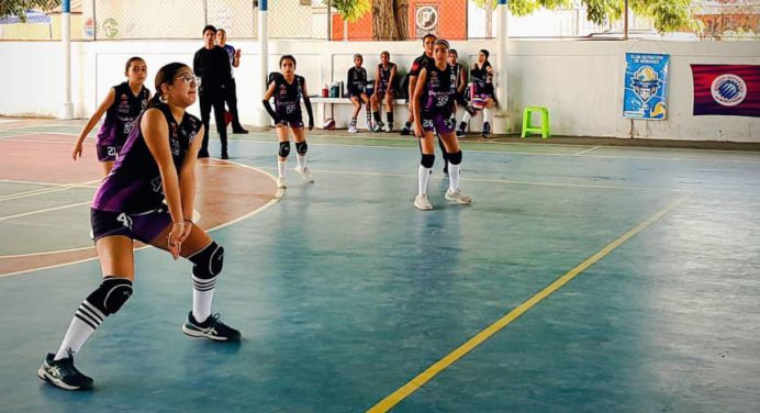 Equipos 8’As y Arena Ball in play ganaron primera jornada de Liga de Voleibol Menor