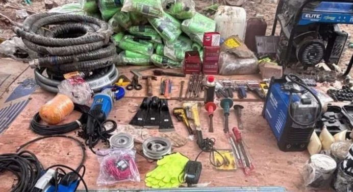 FANB desarticula astillero ilegal de grupos TANCOL en Zulia