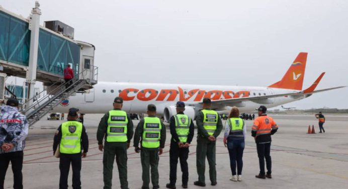 Unos 183 migrantes venezolanos retornan al país desde Estados Unidos