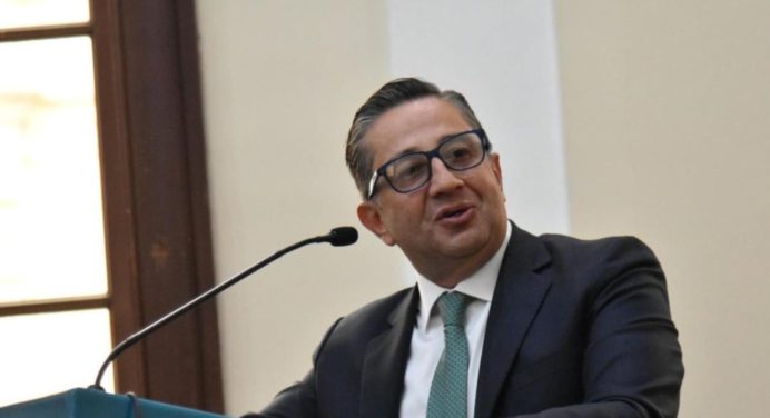 Gobierno de Petro acude al rescate de congresista tras atentado