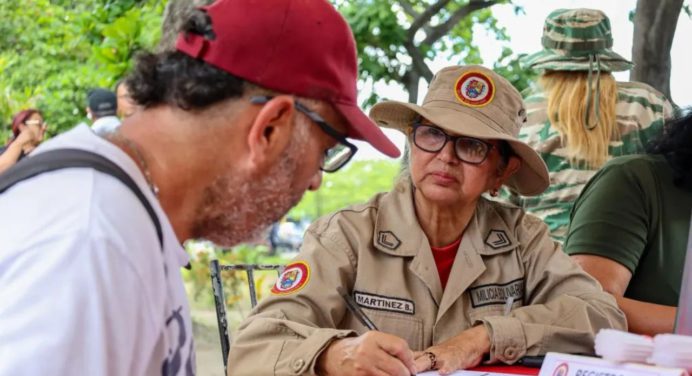 Este domingo sigue la jornada de alistamiento en las plazas Bolívar del país