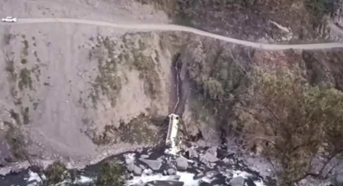 Autobús cayó al abismo en la sierra del sur de Perú dejando 10 personas fallecidas
