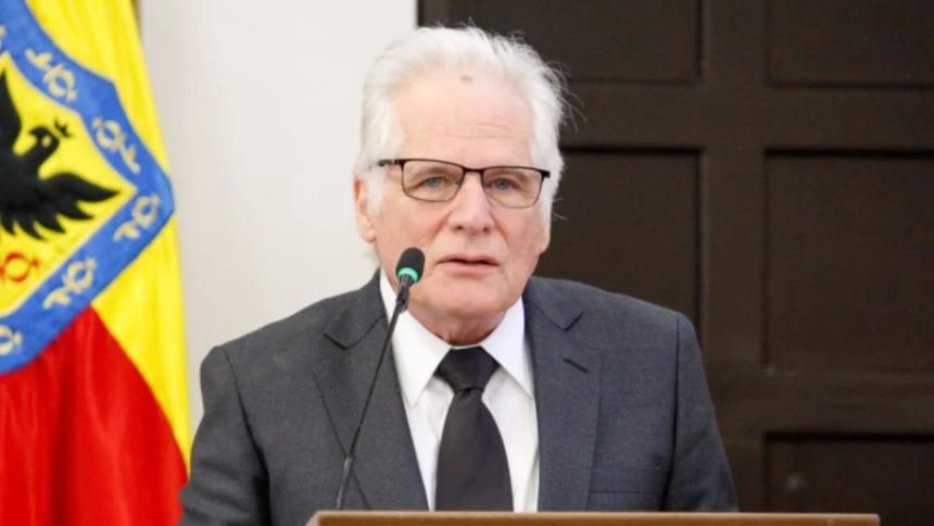 Padre de Miguel Uribe Turbay anuncia su precandidatura presidencial en Colombia 1 padre de Miguel Uribe