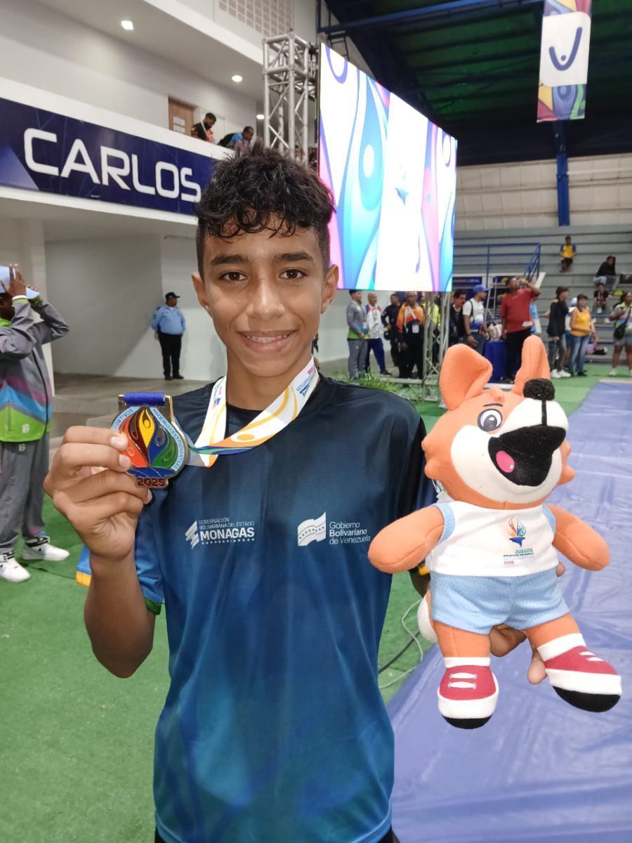 Monagas brilla en los Juegos Estudiantiles 2025 con doble oro en lucha grecorromana 2 Roger Diaz1