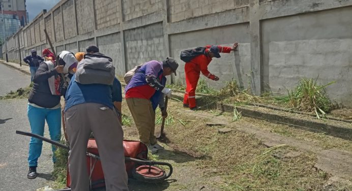 Alcaldesa Ana Fuentes cumple sus compromisos en Guarapiche II
