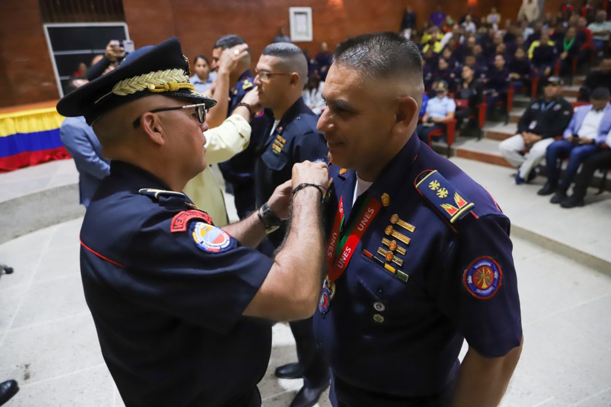 Ascendidos 179 bomberos de Monagas en el marco de su día nacional 5 bomberos5
