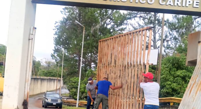 Avanzan los trabajos de rehabilitación del Mirador Turístico de Caripe