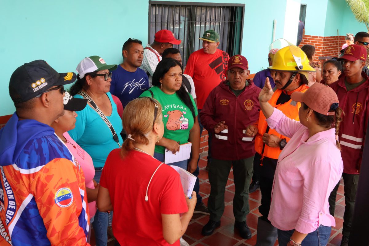 Luna entrega enseres a familias afectadas por inundaciones en Piar 2 luna2 1