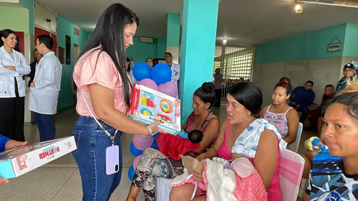 Madres de la sala de puerperio del Humnt priorizan la lactancia materna 4 madres2