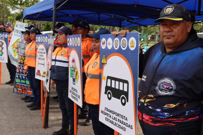 Gobernador Luna inicia en Monagas campaña "Si enciendes tu moto no apagues tu vida" 1 moto