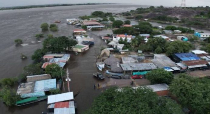 En Amazonas el río Orinoco subió dos centímetros y sigue en cota de desborde
