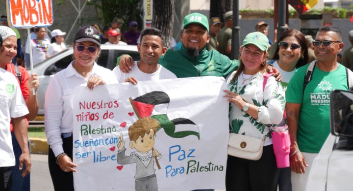 Militantes del Psuv realizan pancartazo en defensa de la paz y los niños de Palestina