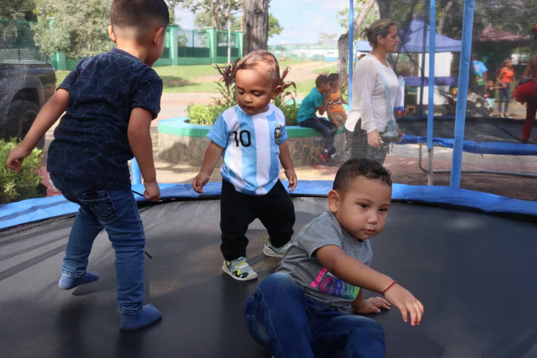Más de 300 niños disfrutaron en el parque La Guaricha con "Venezuela RIE 2025" 4 parque4