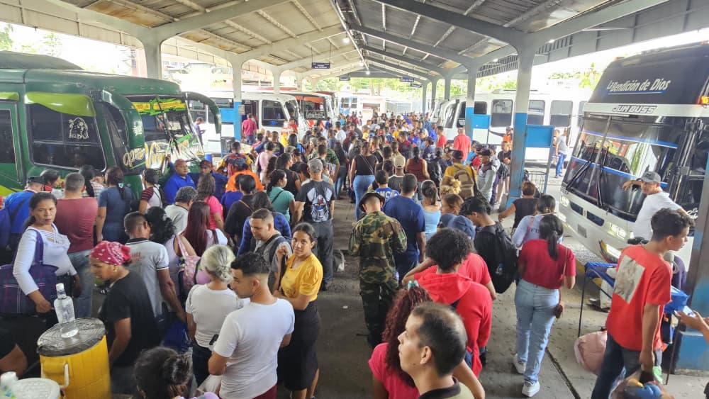 2 mil pasajeros se movilizan a diario por el Terminal de Maturín 2 pasajero2