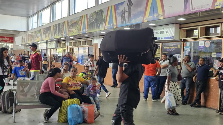 2 mil pasajeros se movilizan a diario por el Terminal de Maturín 3 pasajero3