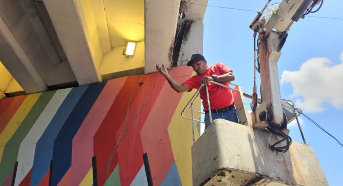 Instalados reflectores en el distribuidor de la Zona Industrial