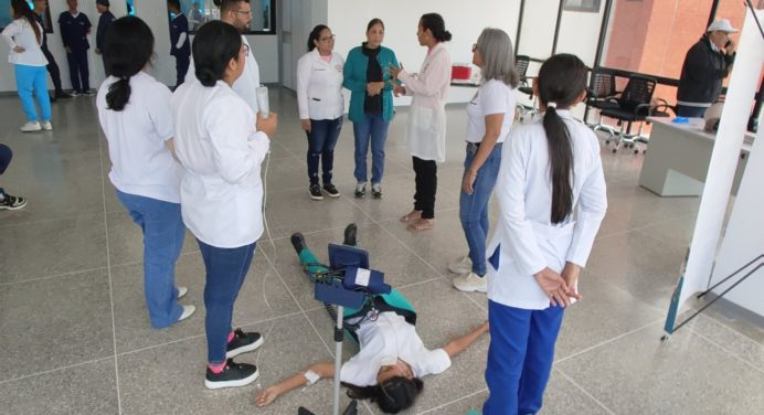 Médicos del eje oeste de Monagas se capacitan en salud materno – fetal