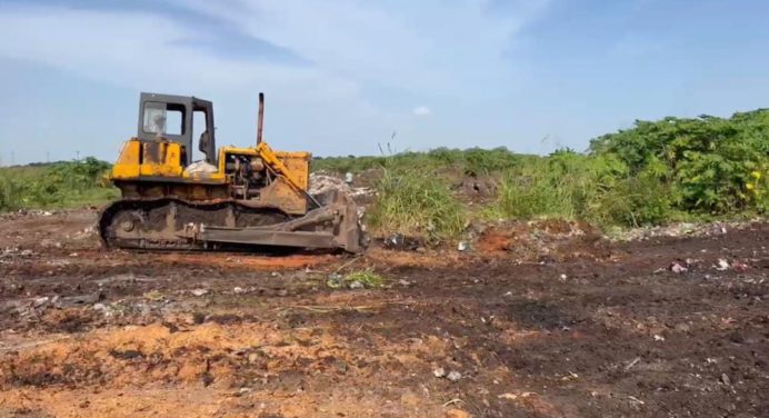 Alcaldía de Maturín continúa saneamiento en vertedero de Potrerito
