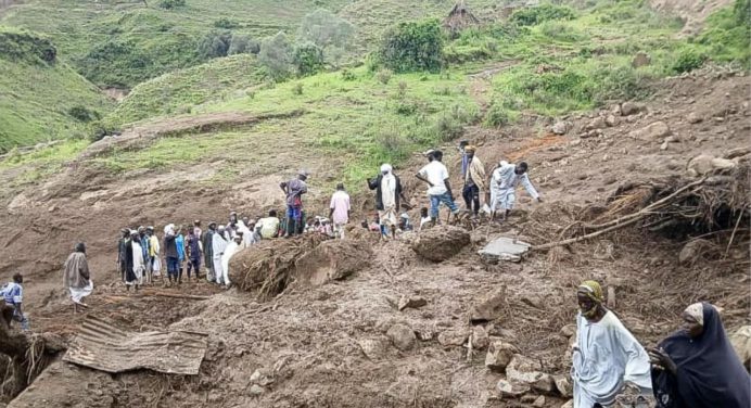 Urgente: Sudán solicita ayuda tras deslizamiento de tierra que dejó mil muertos