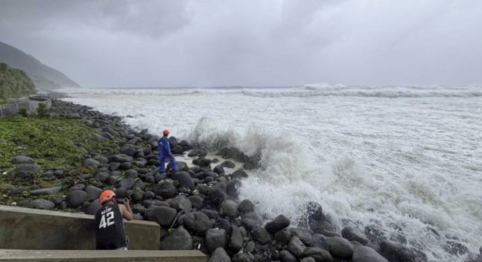 Emergencia en Shenzhen: 400,000 habitantes serán evacuados por el supertifón Ragasa