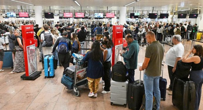 Detienen a sospechoso de ciberataque que afectó a aeropuertos europeos