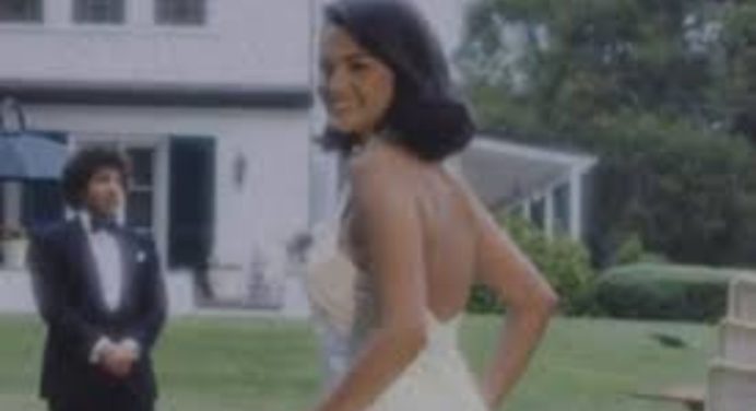 Se casaron Selena Gómez y el productor musical Benny Blanco