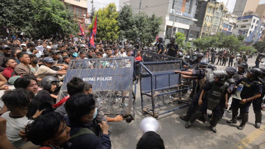 Caída del gobierno de Nepal: 30 muertos y más de 1.000 heridos tras protestas 1 Nepal