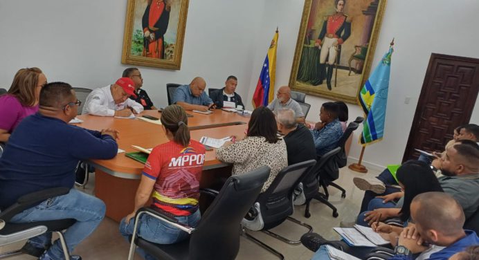 Gobierno mantiene acuerdos establecidos en el Consejo Estadal Comunal