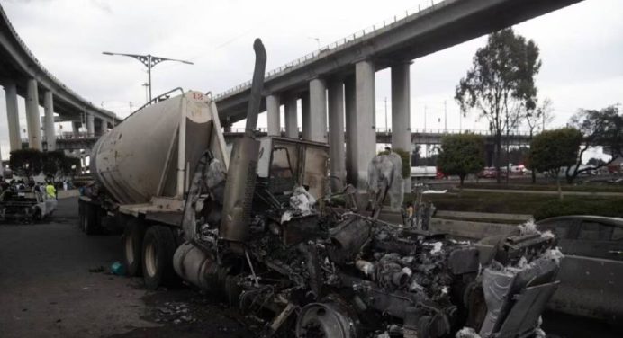 28 muertos es el balance de la explosión de camión de gas en México