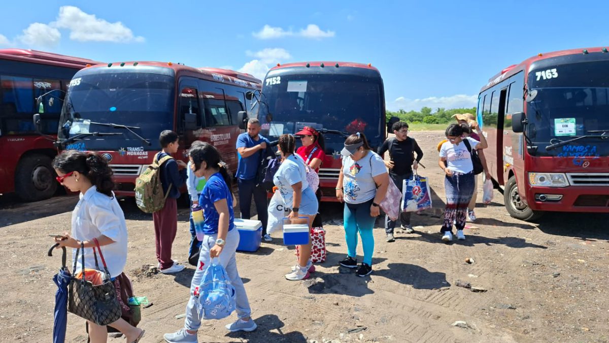 Transmonagas continúa impulsando el turismo oriental con viajes a playa Los Canales 2 los canales2