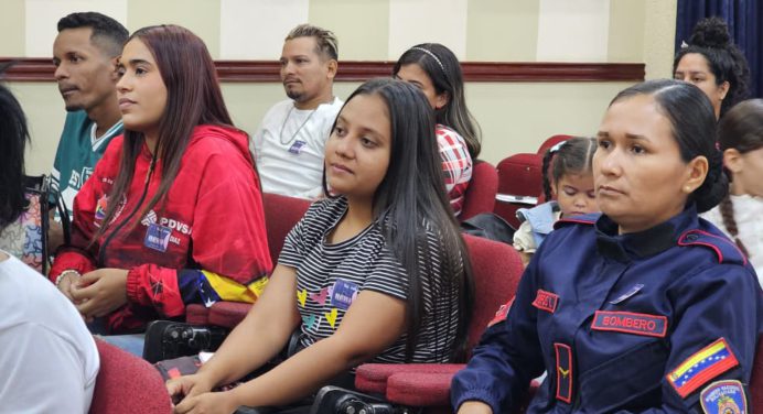 Imderma participó en la formación de oratoria dictado por el Inces