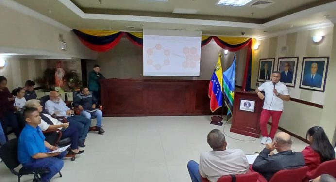 Realizan en Monagas el primer encuentro comunal político