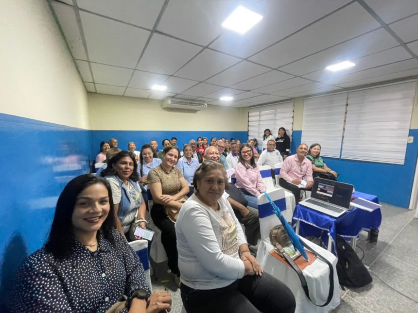 Andiep inició la formación de profesores de Colegios privados en áreas priorizadas 1 formación