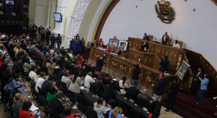 AN aprobó Ley de los comandos para la defensa integral de Venezuela