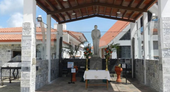 Peregrinos de todo el mundo rinden homenaje a JGH en Isnotú