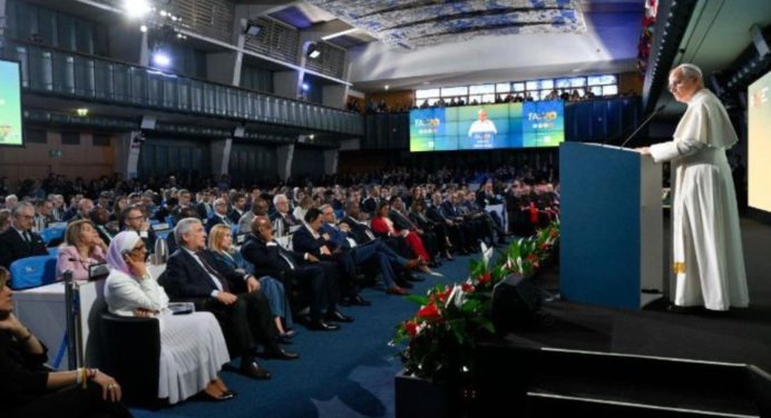 El papa: Que millones de personas vivan con hambre es un fracaso colectivo