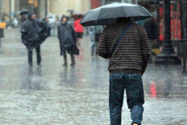 Lluvias con descargas eléctricas