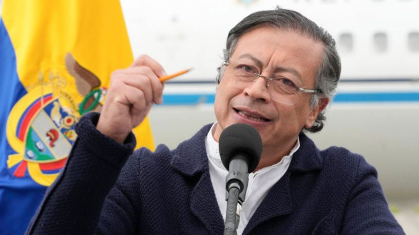 Petro se siente chantajeado por Estados Unidos y defiende la integración de Colombia 1 chantajeado
