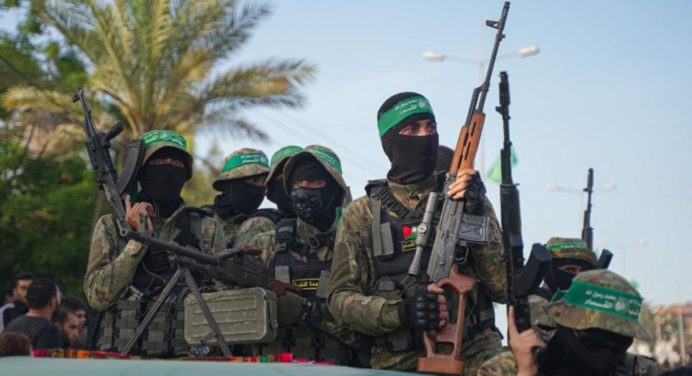 Trump advierte a militares de Hamás que están rodeados