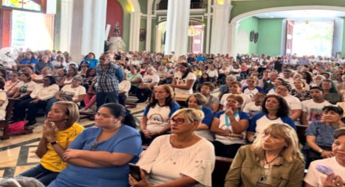 Fieles caraqueños honraron a San José Gregorio Hernández en su natalicio